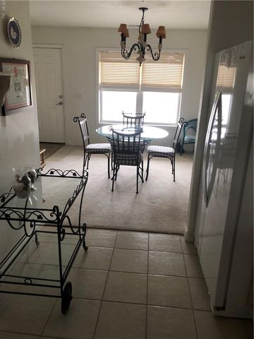 320 Sandbridge Rd Apt 402, Virginia Beach, VA 23456