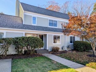 33 Stone Ridge Rd 33, Franklin, MA 02038