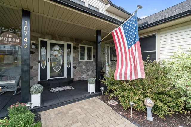 10740 Emerald Drive, Cement City, MI 49233