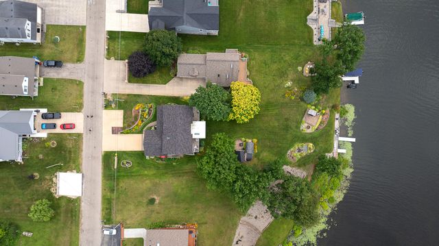 10740 Emerald Drive, Cement City, MI 49233