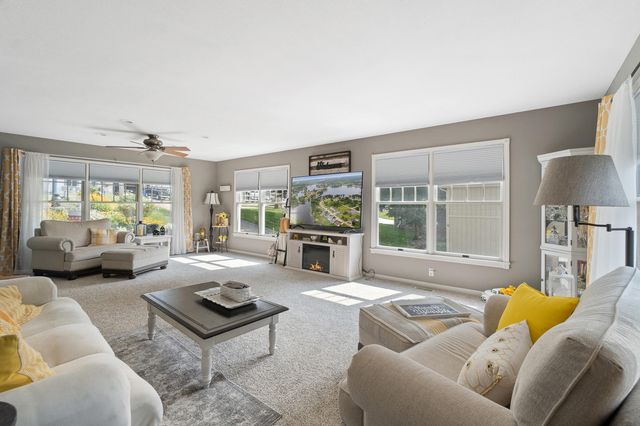 10740 Emerald Drive, Cement City, MI 49233