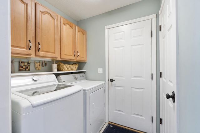 10740 Emerald Drive, Cement City, MI 49233