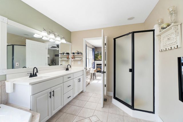 10740 Emerald Drive, Cement City, MI 49233