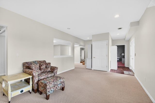 10740 Emerald Drive, Cement City, MI 49233