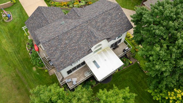 10740 Emerald Drive, Cement City, MI 49233