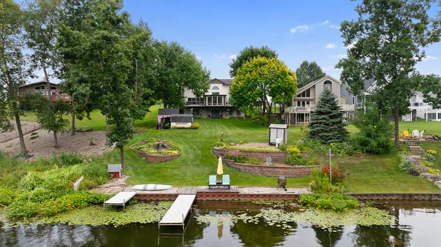 10740 Emerald Drive, Cement City, MI 49233