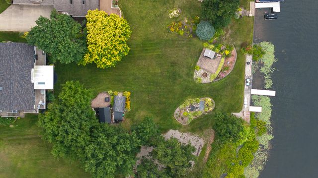 10740 Emerald Drive, Cement City, MI 49233