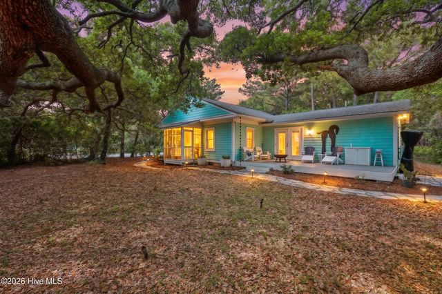 218 Assembly Way Avenue, Kure Beach, NC 28449