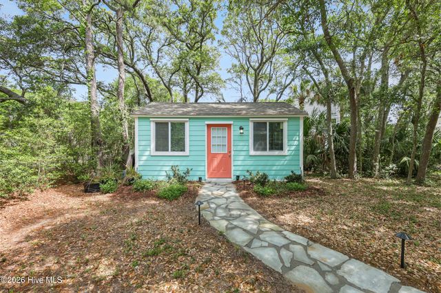 218 Assembly Way Avenue, Kure Beach, NC 28449