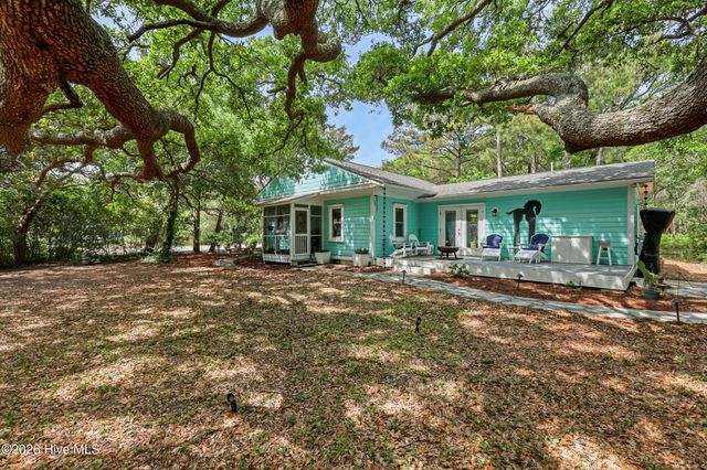 218 Assembly Way Avenue, Kure Beach, NC 28449