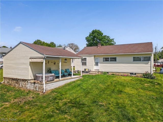 126 Clinton Avenue, Akron, OH 44301