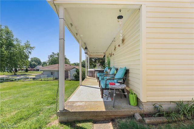126 Clinton Avenue, Akron, OH 44301