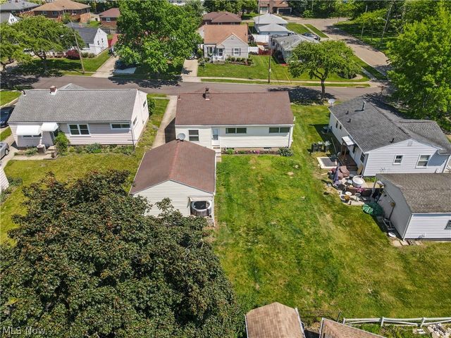 126 Clinton Avenue, Akron, OH 44301
