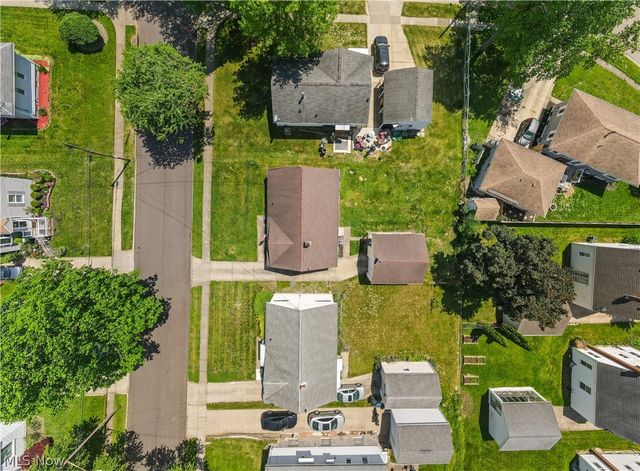 126 Clinton Avenue, Akron, OH 44301