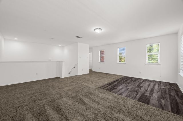 2215 McCombs ST, Georgetown, TX 78626