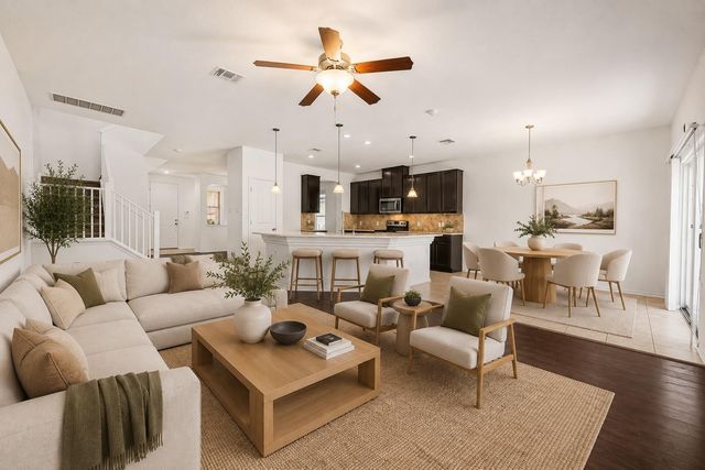 2215 McCombs ST, Georgetown, TX 78626
