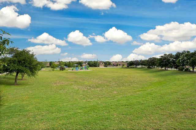 2215 McCombs ST, Georgetown, TX 78626
