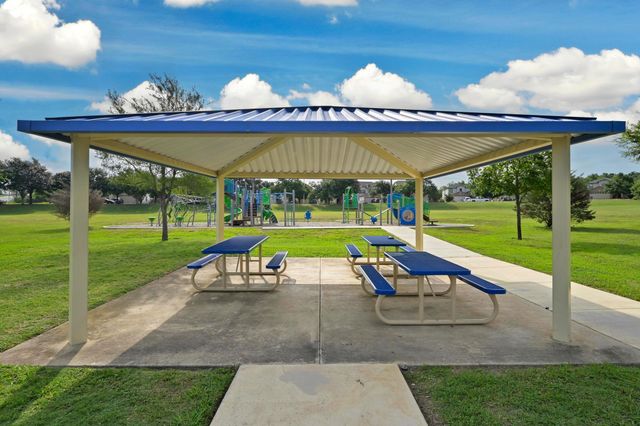 2215 McCombs ST, Georgetown, TX 78626