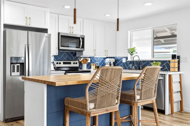 536 Olomana Street, Kailua, HI 96734