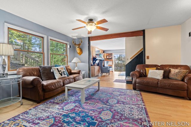 4600 S Teal Lane, Big Prairie Twp, MI 49337