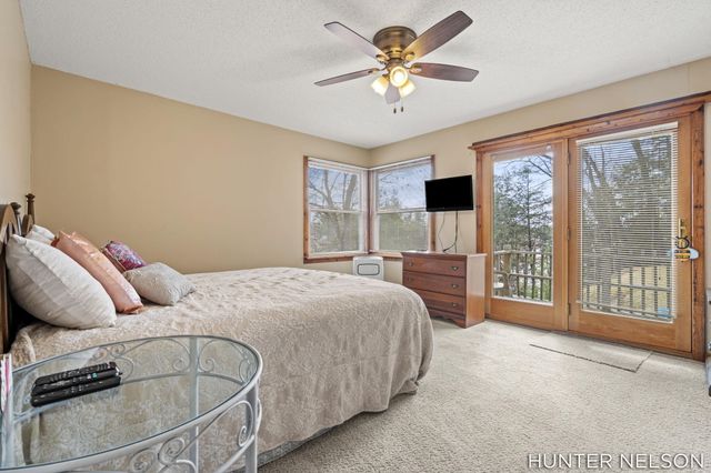 4600 S Teal Lane, Big Prairie Twp, MI 49337