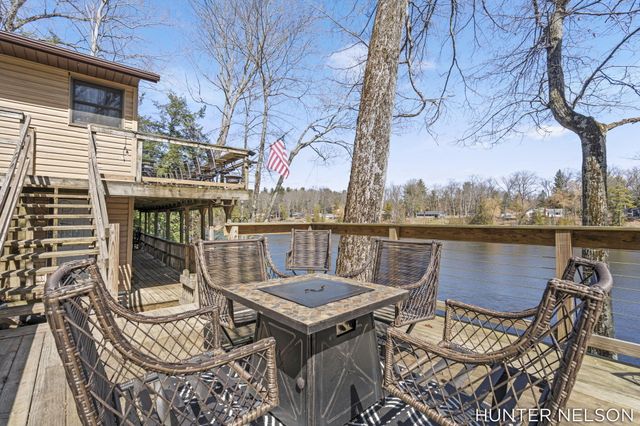 4600 S Teal Lane, Big Prairie Twp, MI 49337