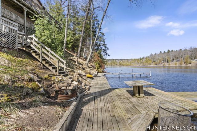 4600 S Teal Lane, Big Prairie Twp, MI 49337