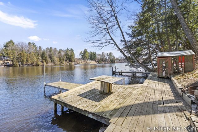 4600 S Teal Lane, Big Prairie Twp, MI 49337