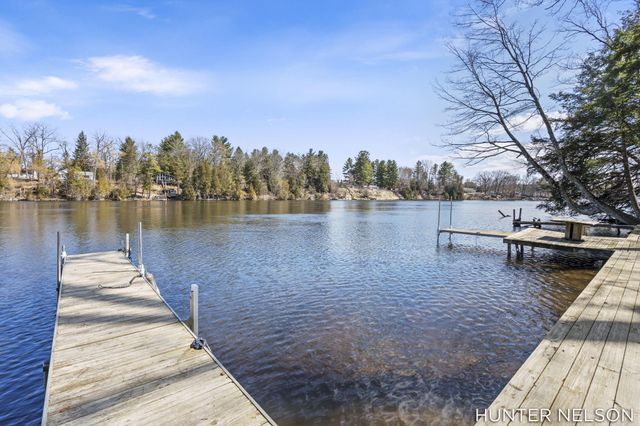 4600 S Teal Lane, Big Prairie Twp, MI 49337