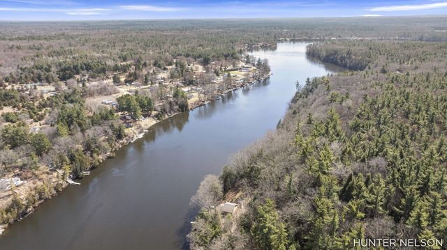 4600 S Teal Lane, Big Prairie Twp, MI 49337