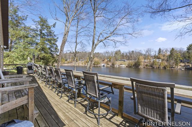 4600 S Teal Lane, Big Prairie Twp, MI 49337