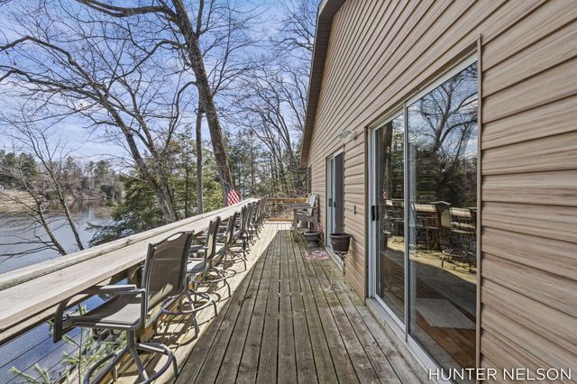 4600 S Teal Lane, Big Prairie Twp, MI 49337