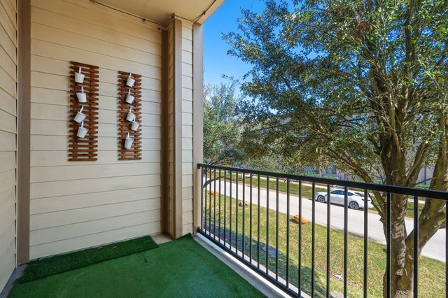 1752 Trinity Bend Drive, Houston, TX 77080