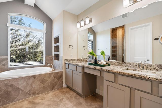 1752 Trinity Bend Drive, Houston, TX 77080