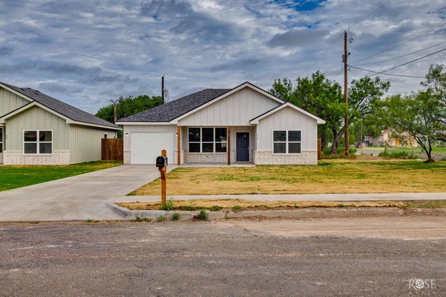 56 E 17th Street, San Angelo, TX 76903