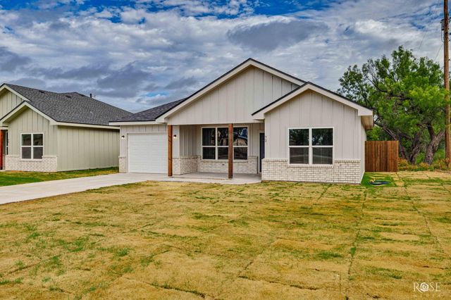 56 E 17th Street, San Angelo, TX 76903