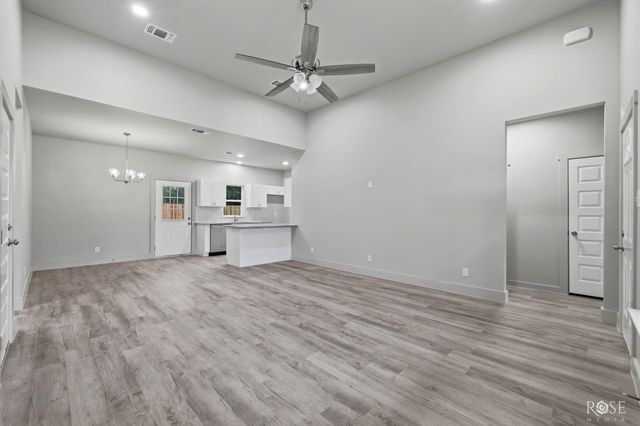 56 E 17th Street, San Angelo, TX 76903