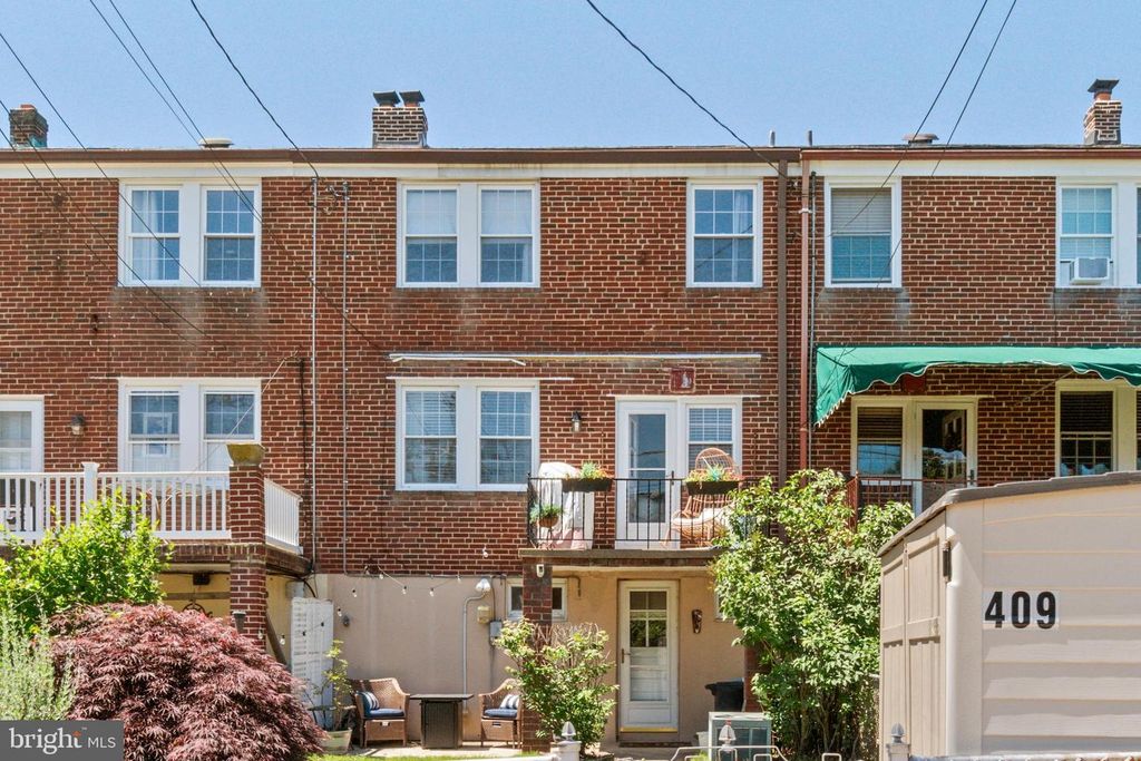 Image 31 of property listing at 409 STRATFORD RD, Baltimore, MD 21228