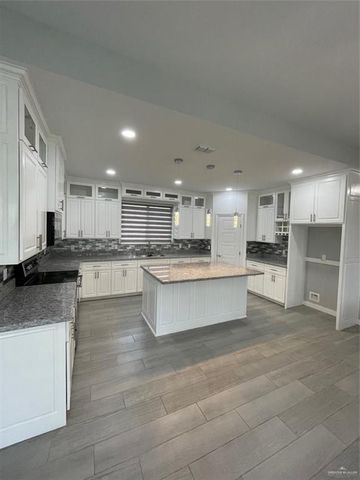 3108 Bobcat Avenue, Edinburg, TX 78542