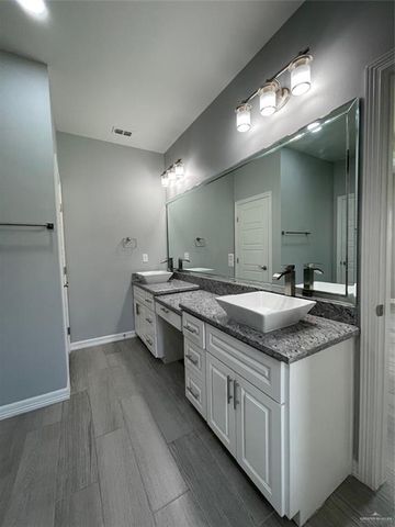 3108 Bobcat Avenue, Edinburg, TX 78542
