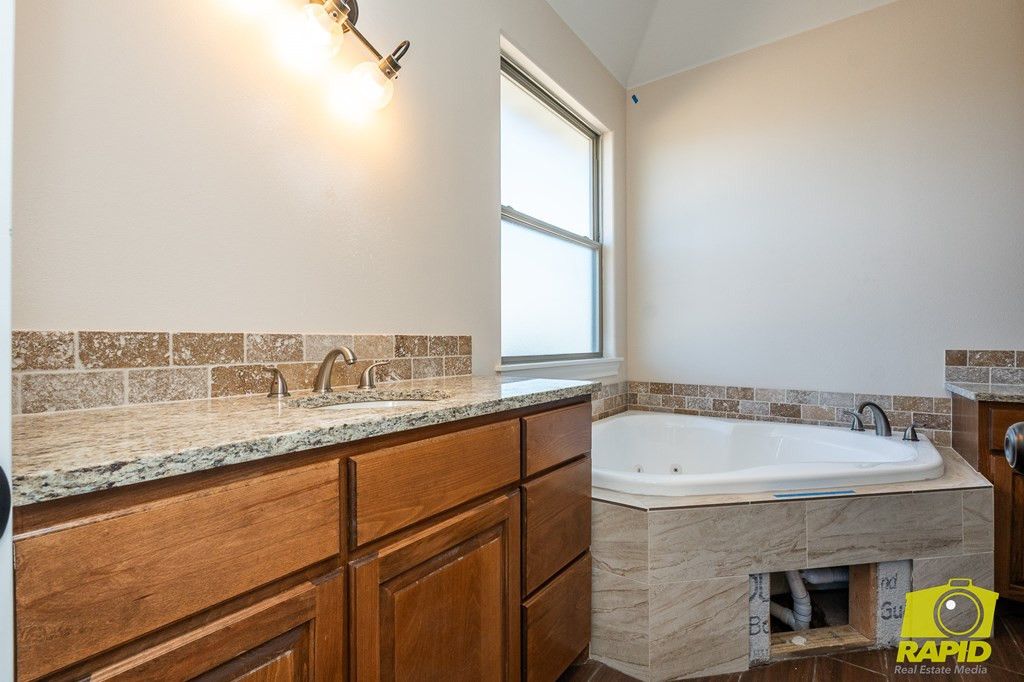 Image 10 of property listing at 9578 Bighorn Trail, San Angelo, TX 76901