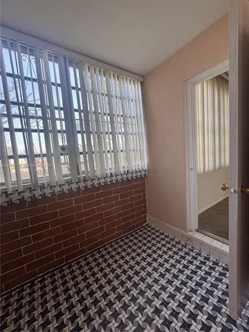 1481 NE Miami Gardens Dr 165, Miami, FL 33179