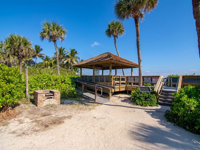 300 Harbour Drive 308E, Vero Beach, FL 32963