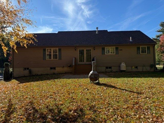 30 Wood Duck Road, Acushnet, MA 02743