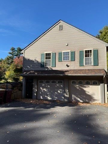 30 Wood Duck Road, Acushnet, MA 02743