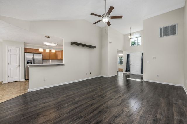 608 Bathurst Dr., Myrtle Beach, SC 29579