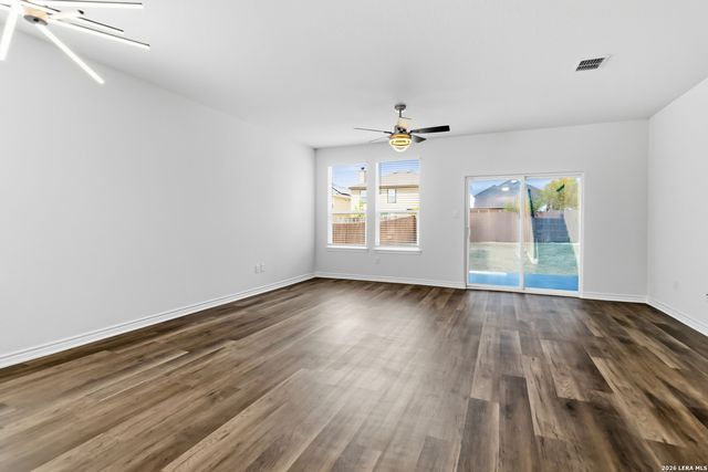 4530 Whispering Oak, New Braunfels, TX 78130