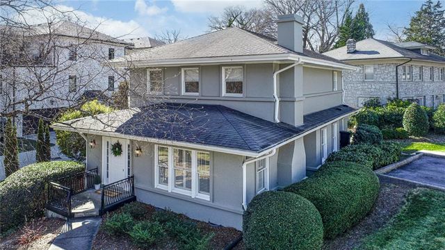 420 Fisher Park Circle, Greensboro, NC 27401