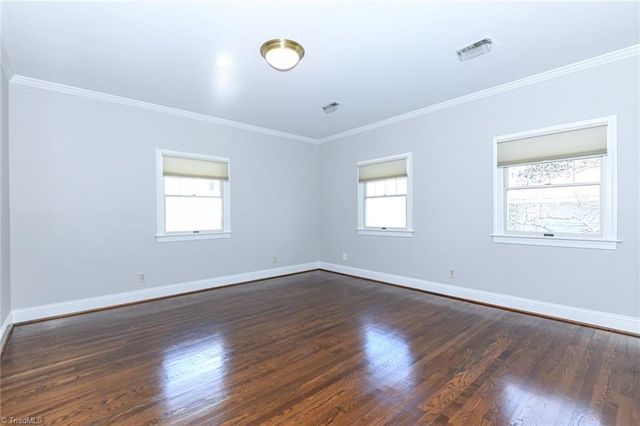 420 Fisher Park Circle, Greensboro, NC 27401