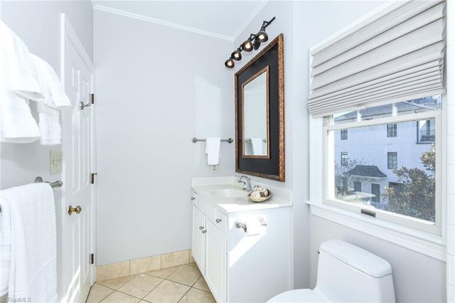 420 Fisher Park Circle, Greensboro, NC 27401